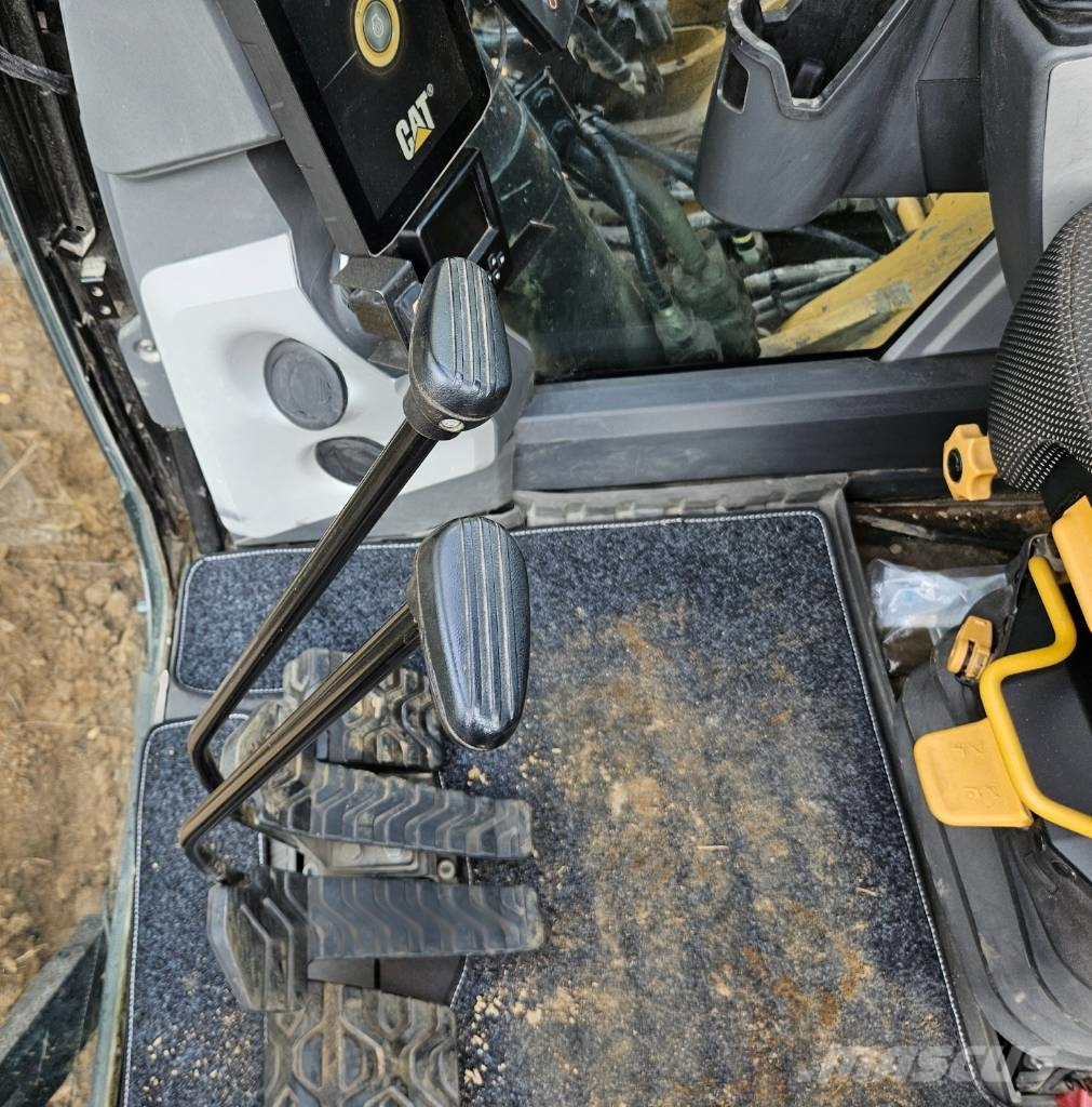 CAT 320 Bandgrävare