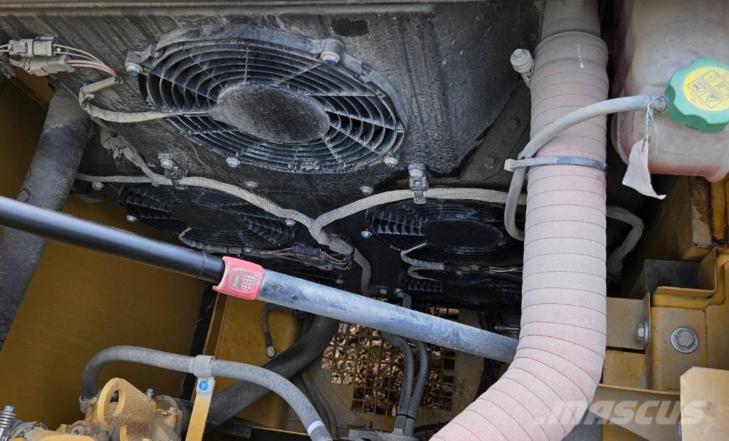 CAT 320 Bandgrävare