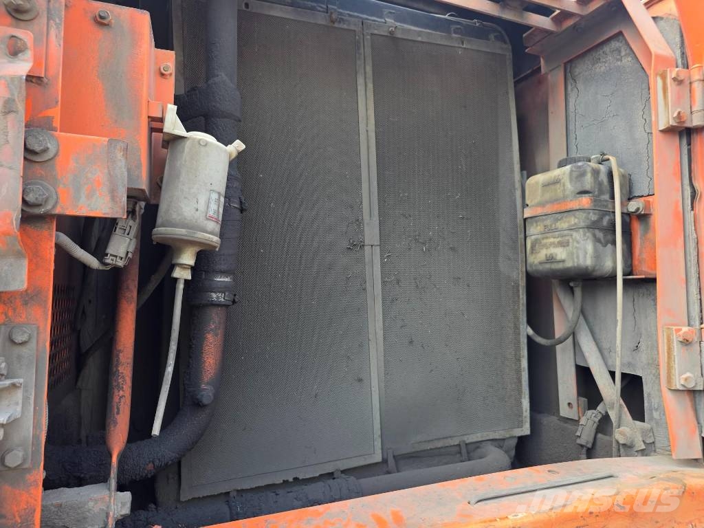 Doosan Solar 210 W V Lastik tekerli ekskavatörler