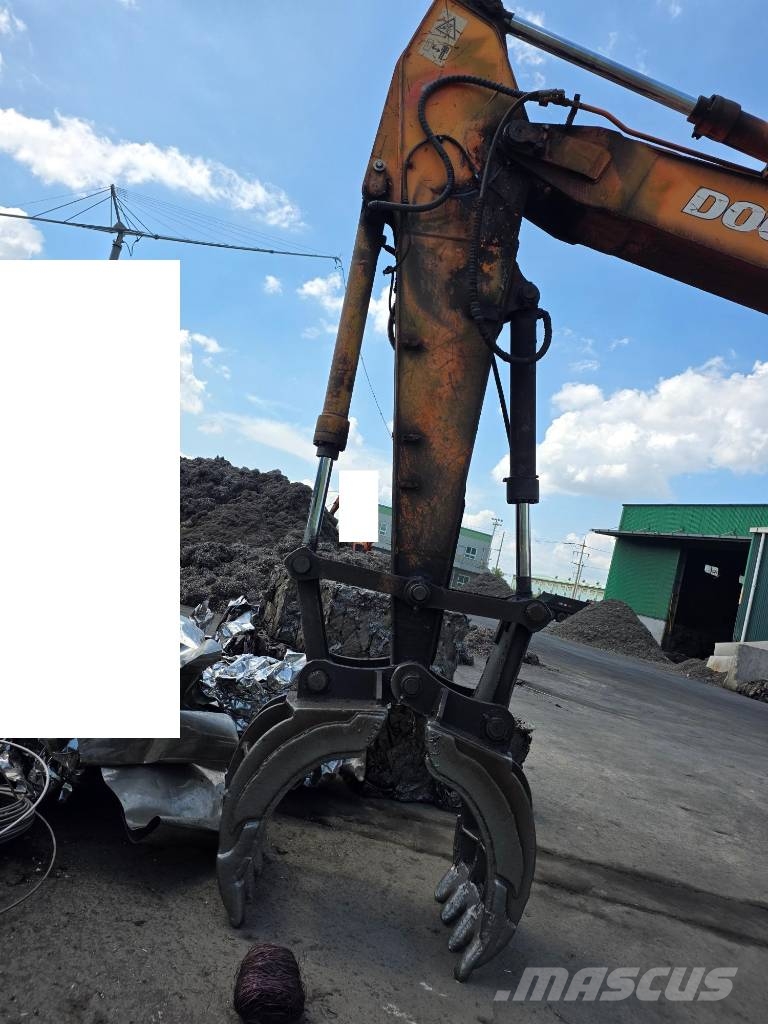 Doosan Solar 210 W V Lastik tekerli ekskavatörler