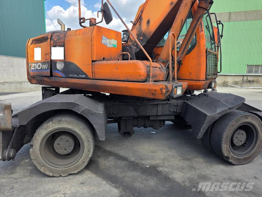 Doosan Solar 210 W V Lastik tekerli ekskavatörler