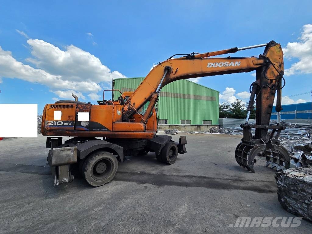 Doosan Solar 210 W V Lastik tekerli ekskavatörler