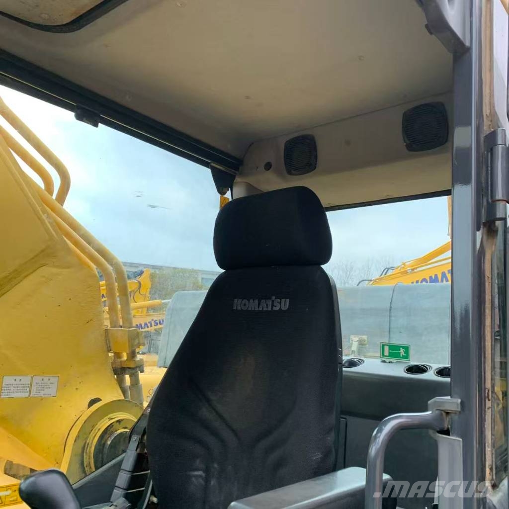 Komatsu PC 400 LC-8 Crawler excavators