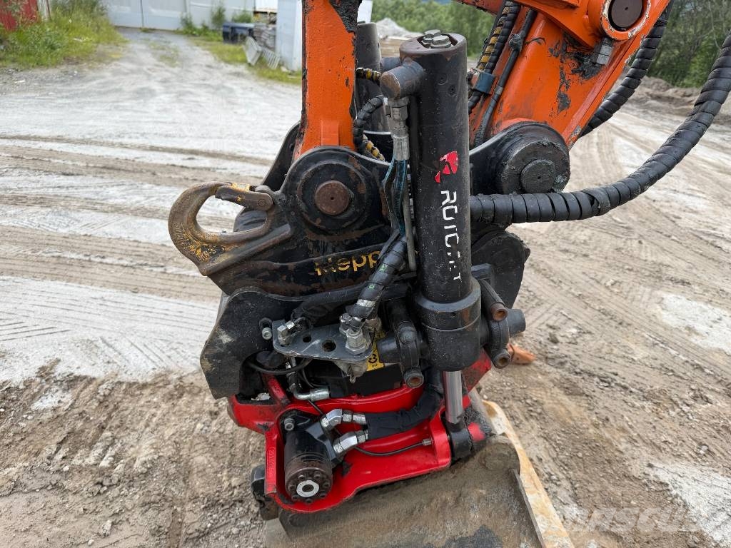 Hitachi ZX 85 US-6 Mini excavators 7t - 12t