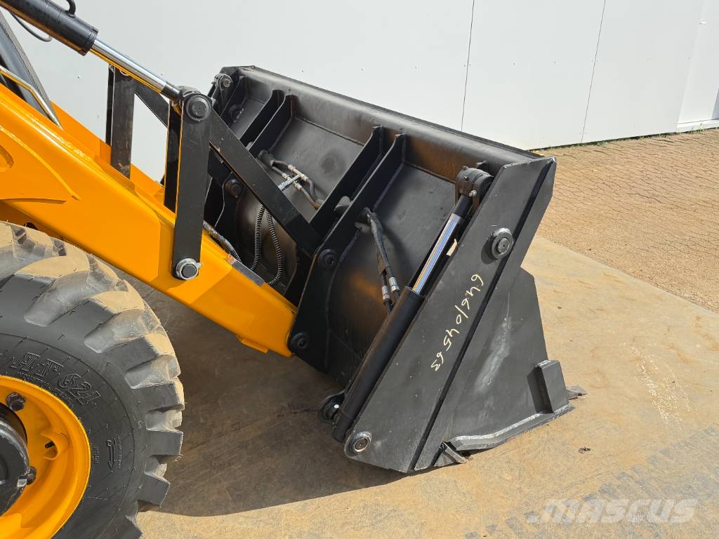 JCB 3DX Ekskavaatorlaadurid