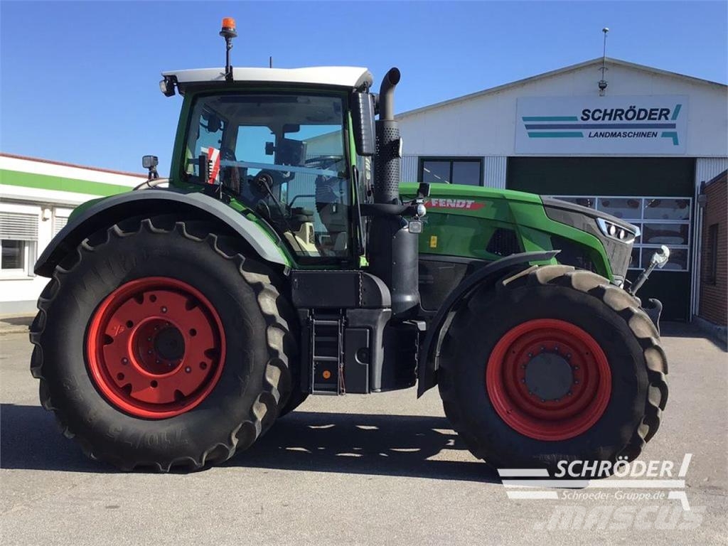 Fendt 936 VARIO GEN7 PROFI PLUS Tractors