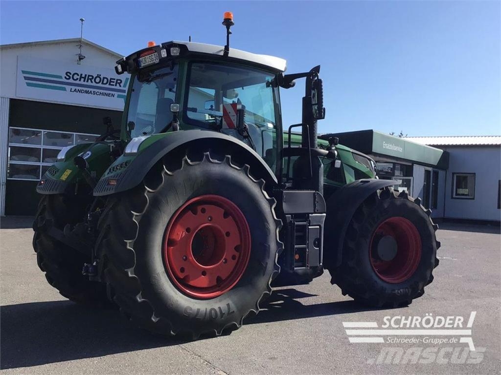Fendt 936 VARIO GEN7 PROFI PLUS Tractors
