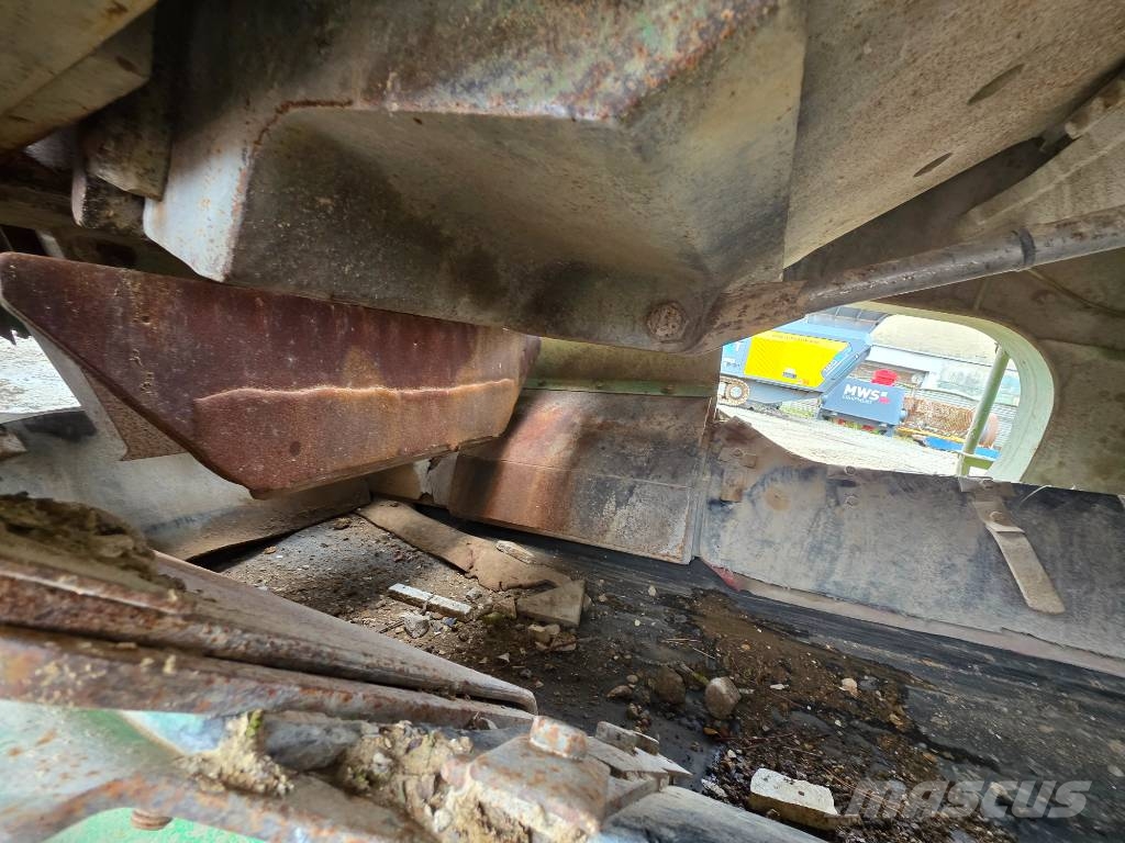 McCloskey J40 Mobile crushers