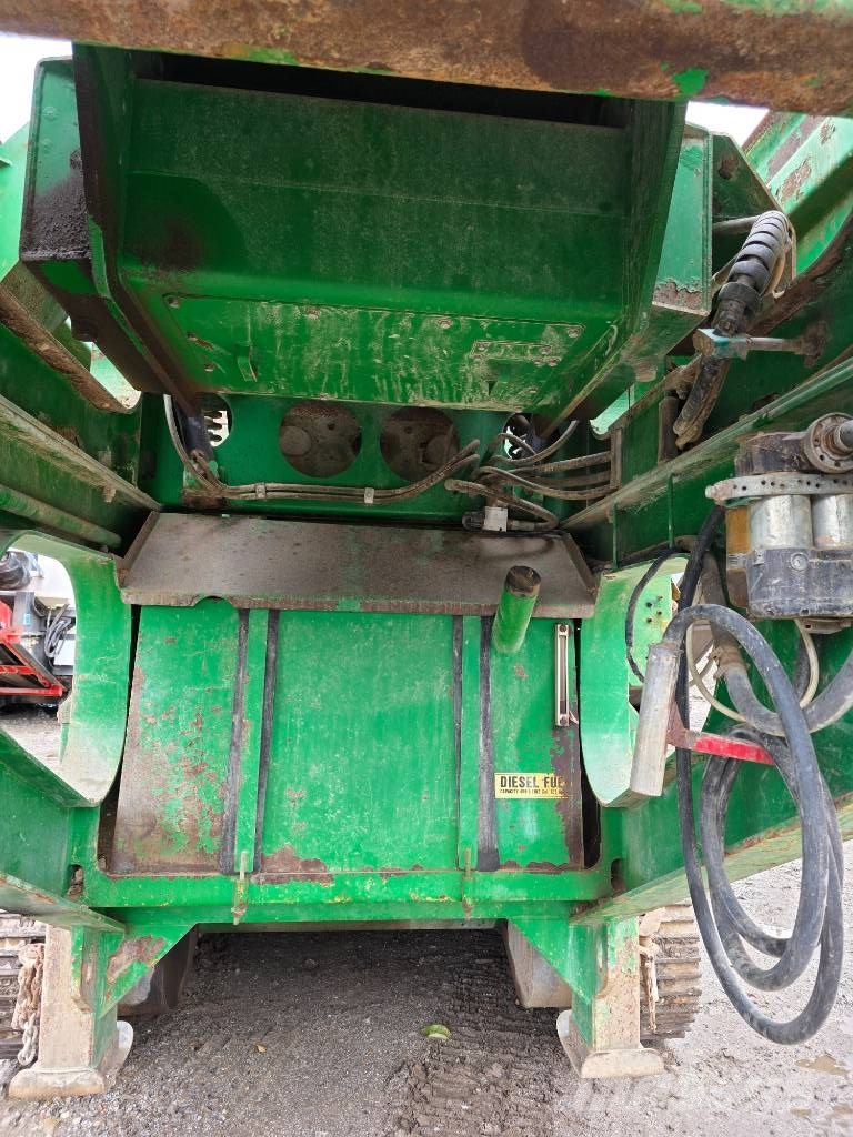 McCloskey J40 Mobile crushers