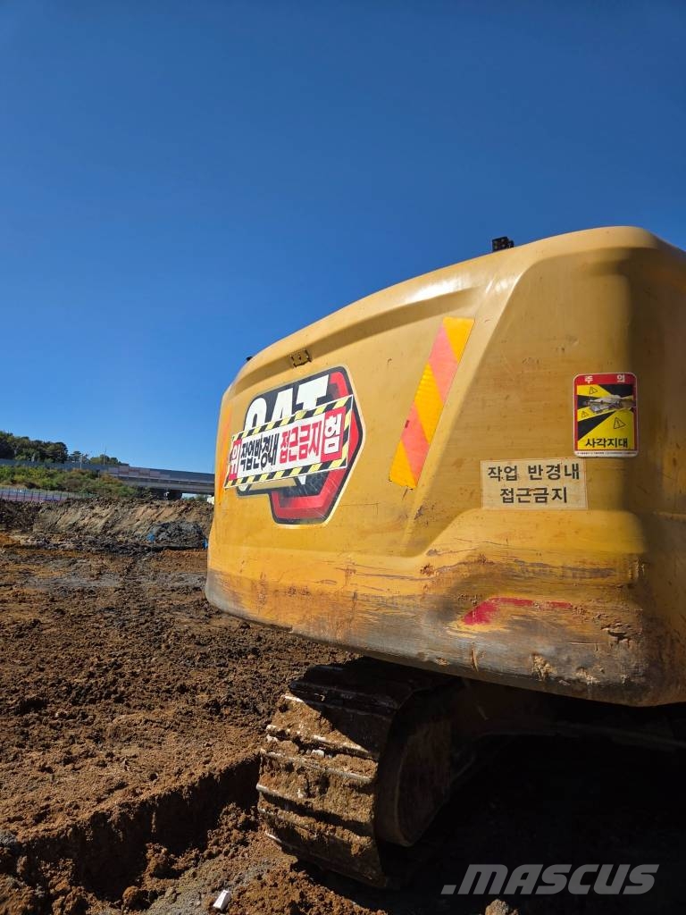 CAT 330 Koparki gąsienicowe