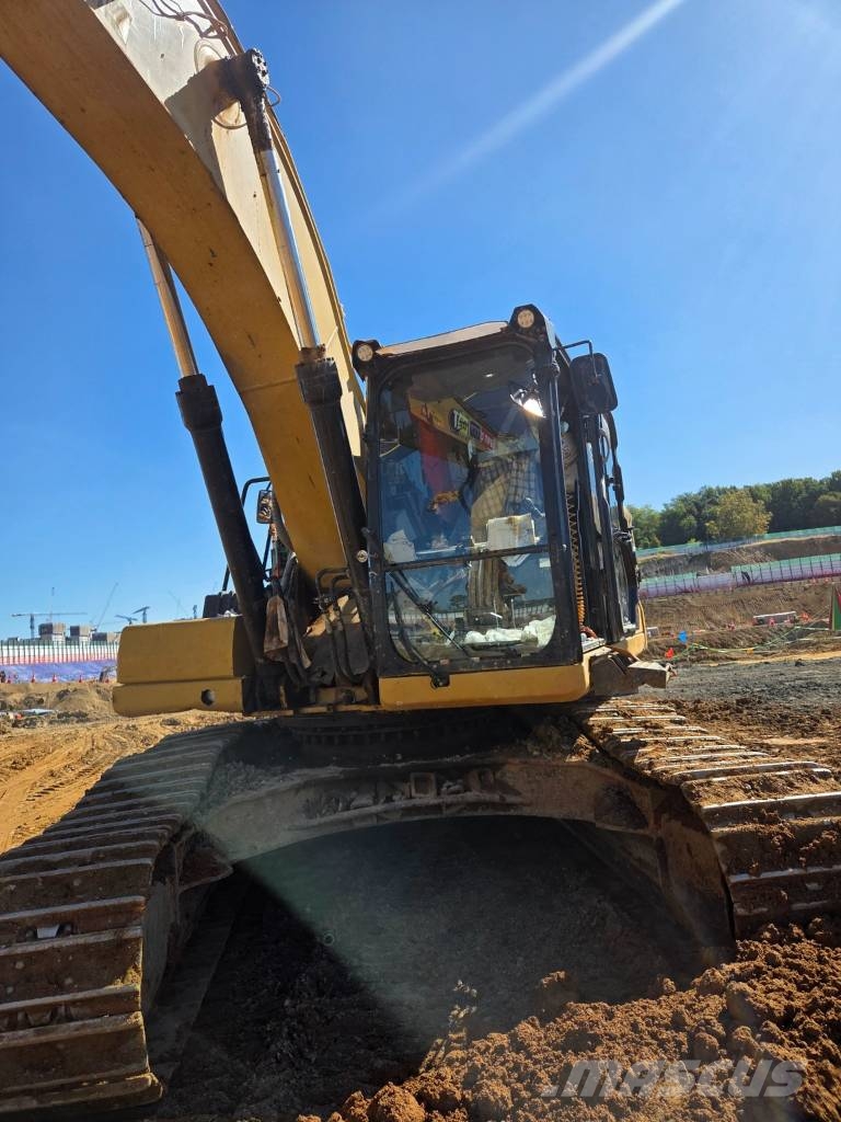 CAT 330 Koparki gąsienicowe