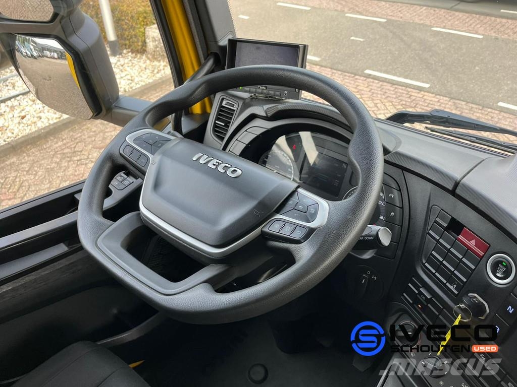 Iveco S-Way AD190S33/P | 330 PK | dHollandia | Camiones con caja de remolque