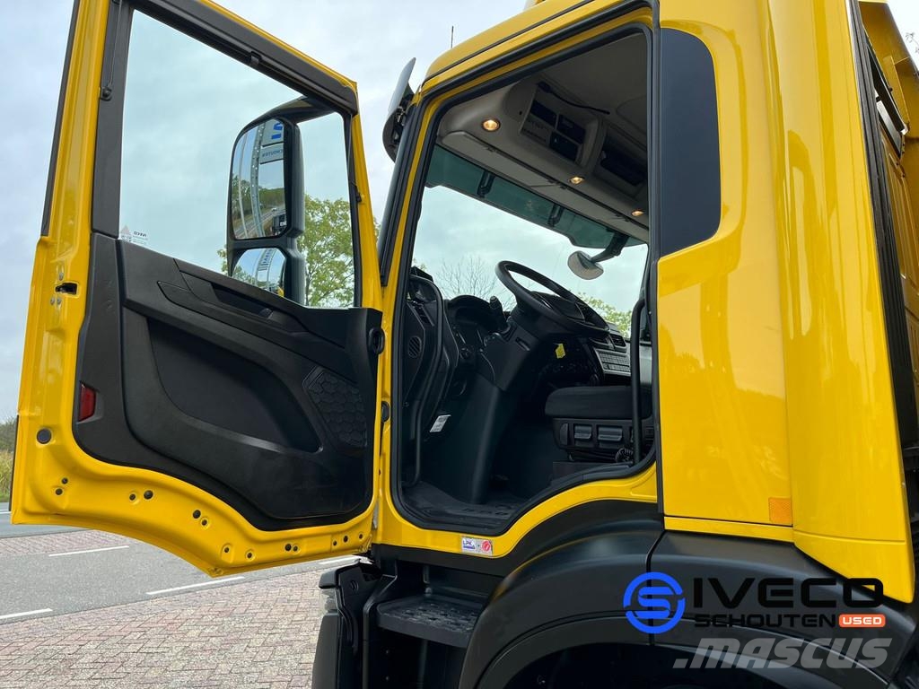 Iveco S-Way AD190S33/P | 330 PK | dHollandia | Camiones con caja de remolque