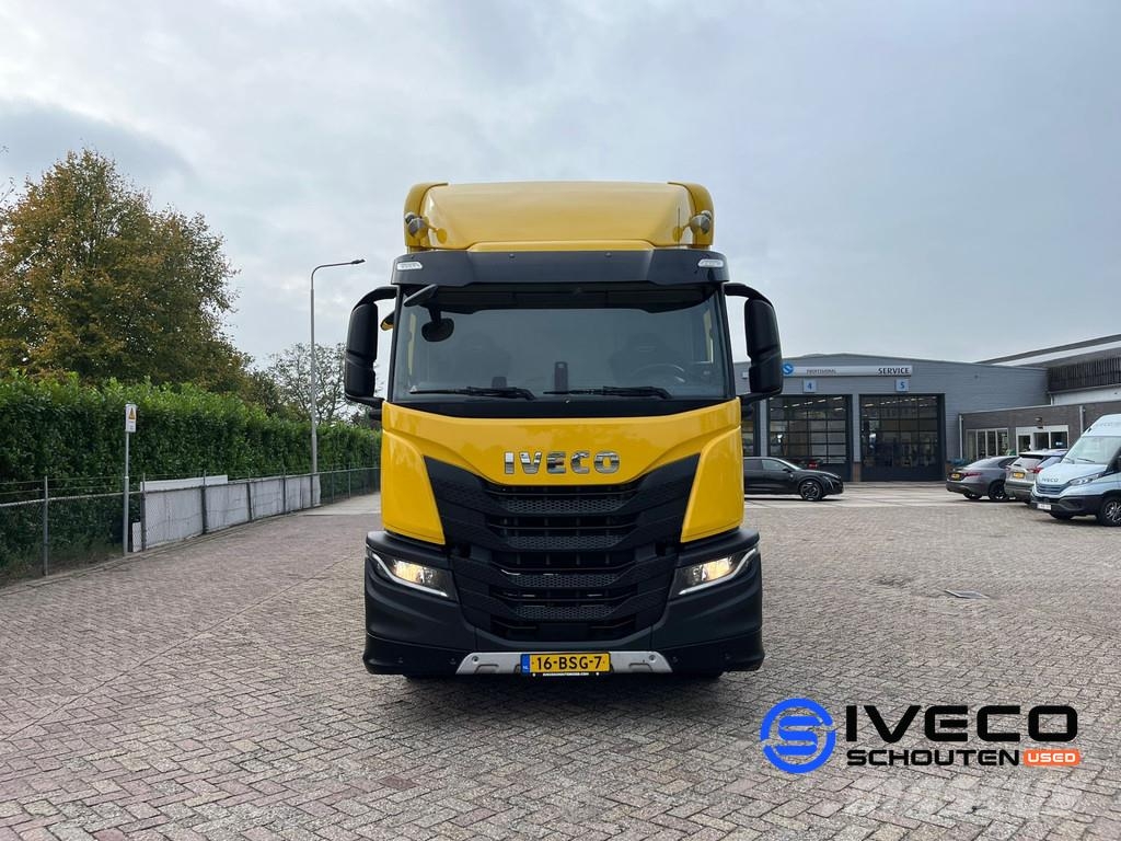 Iveco S-Way AD190S33/P | 330 PK | dHollandia | Camiones con caja de remolque