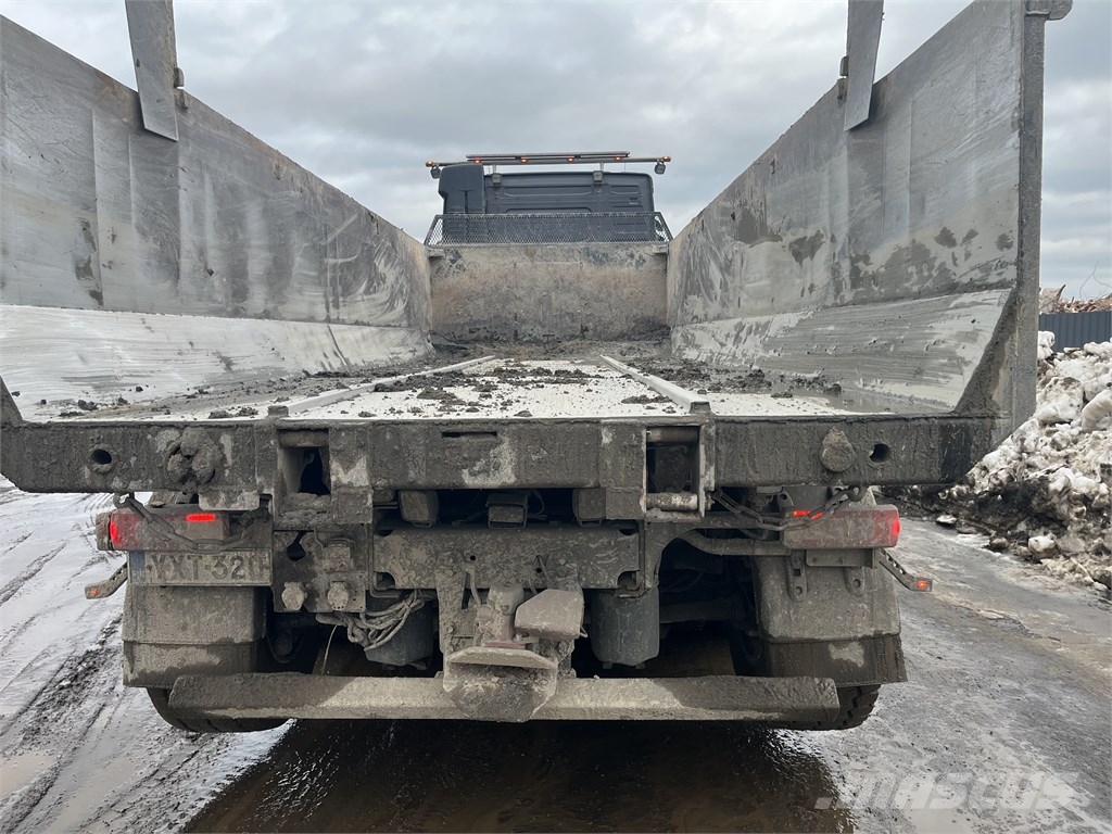 Volvo FH 16 750 شاحنات قلابة