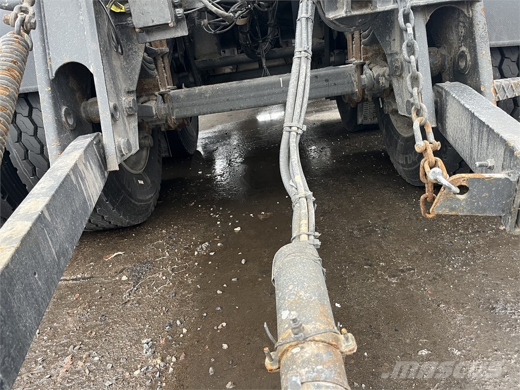 Volvo FH 16 750 شاحنات قلابة
