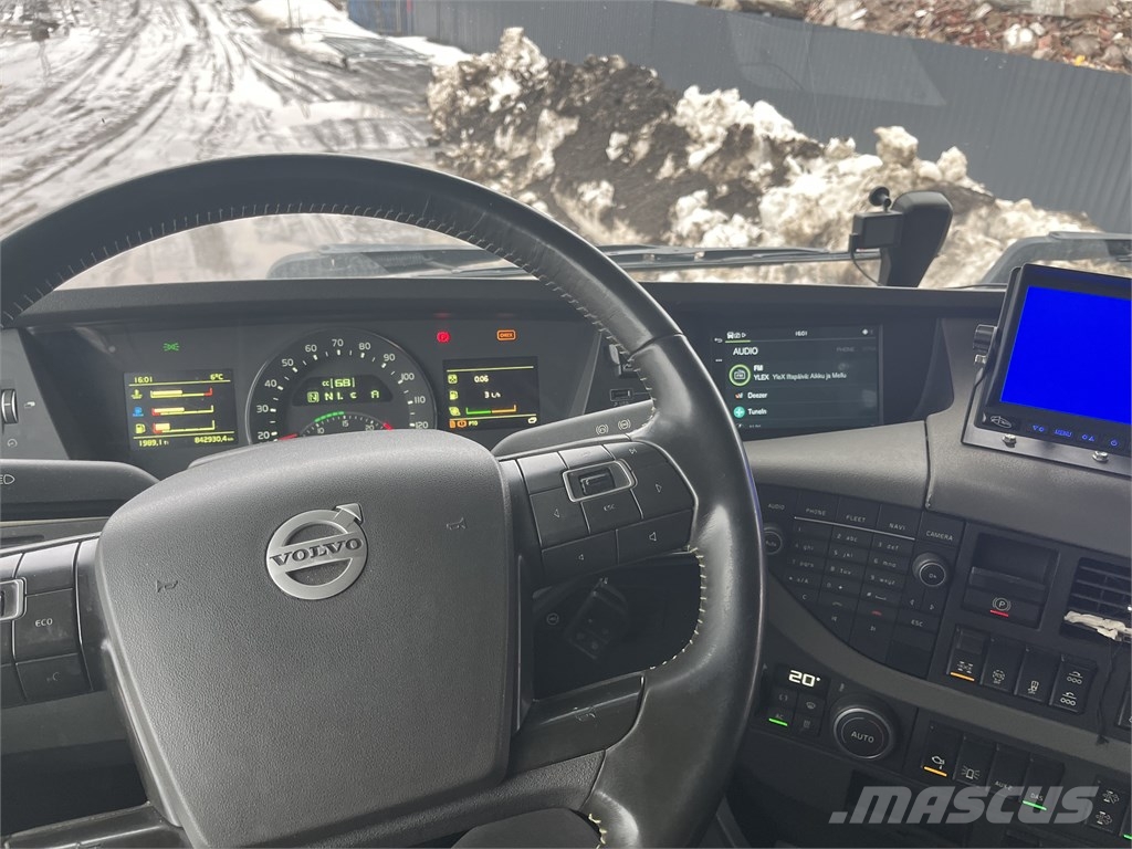 Volvo FH 16 750 شاحنات قلابة