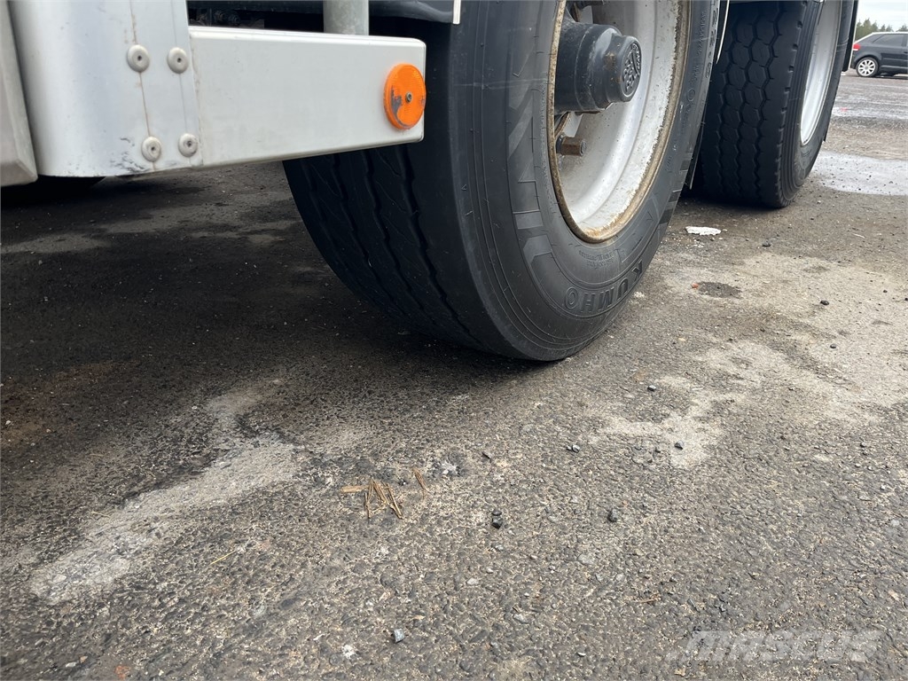 Volvo FH 16 750 شاحنات قلابة