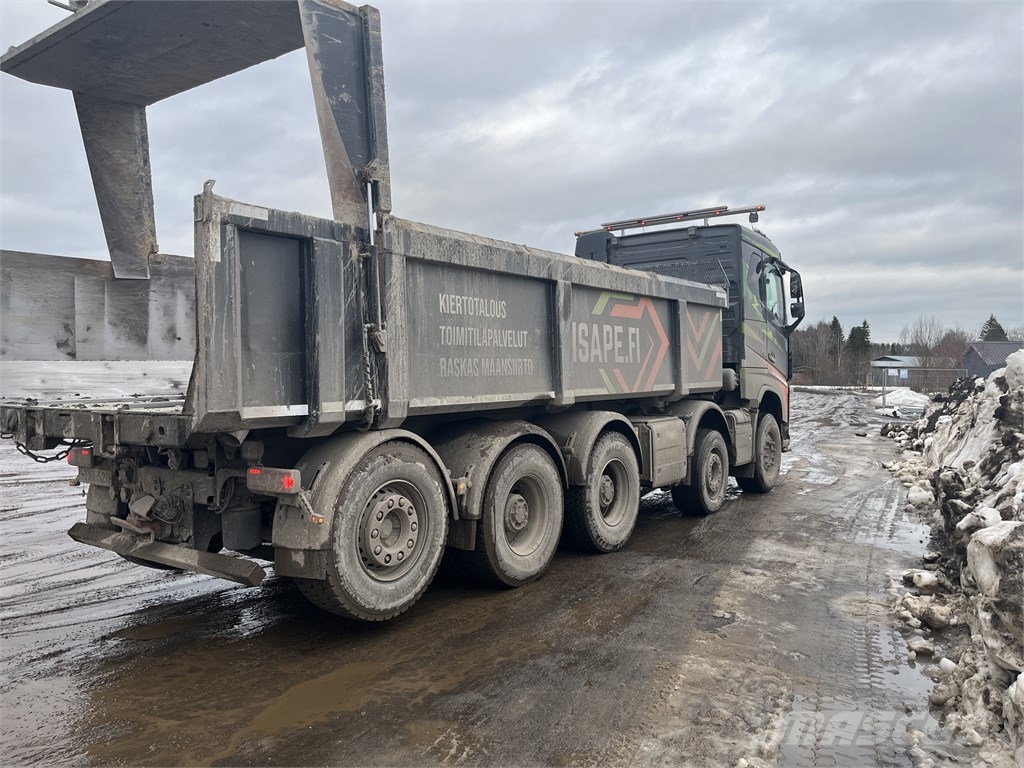 Volvo FH 16 750 شاحنات قلابة