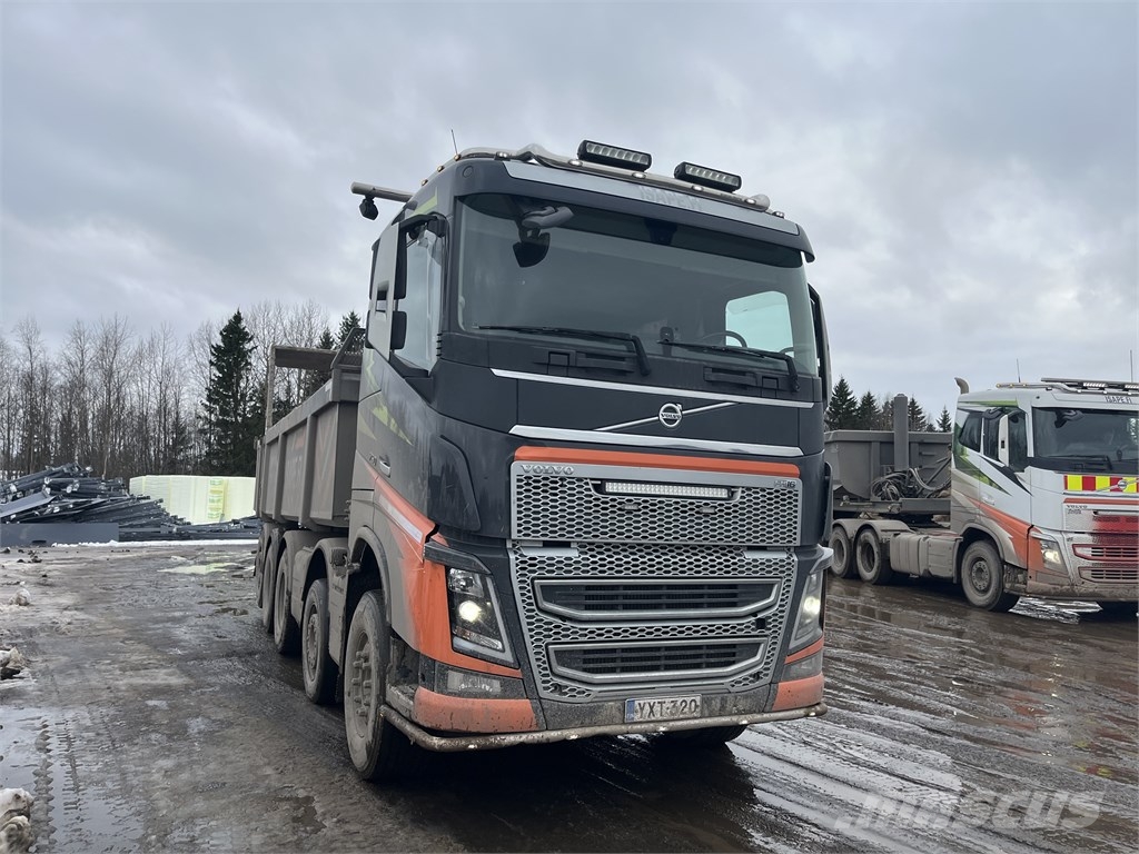Volvo FH 16 750 شاحنات قلابة