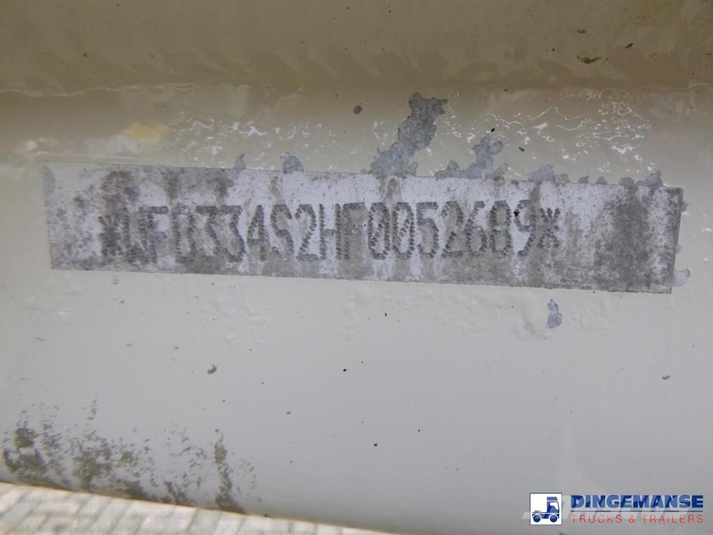 Feldbinder Powder tank alu 40 m3 + engine/compressor Напівпричепи-автоцистерни