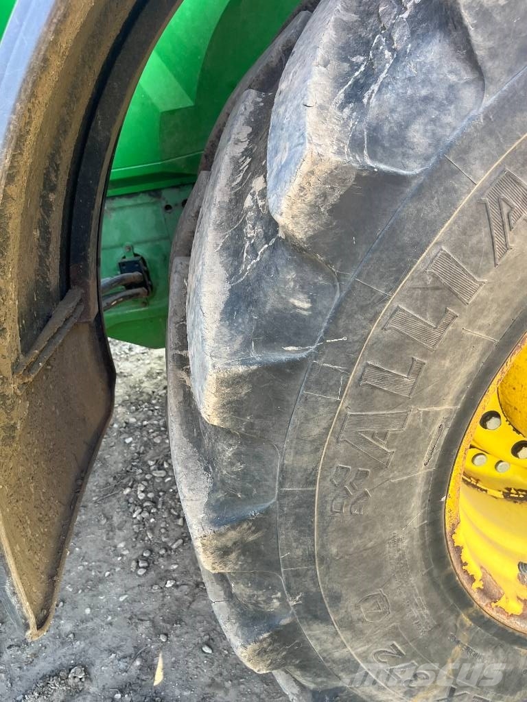 John Deere 7230 R 트랙터