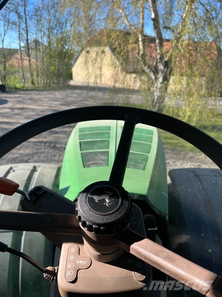 John Deere 7230 R 트랙터