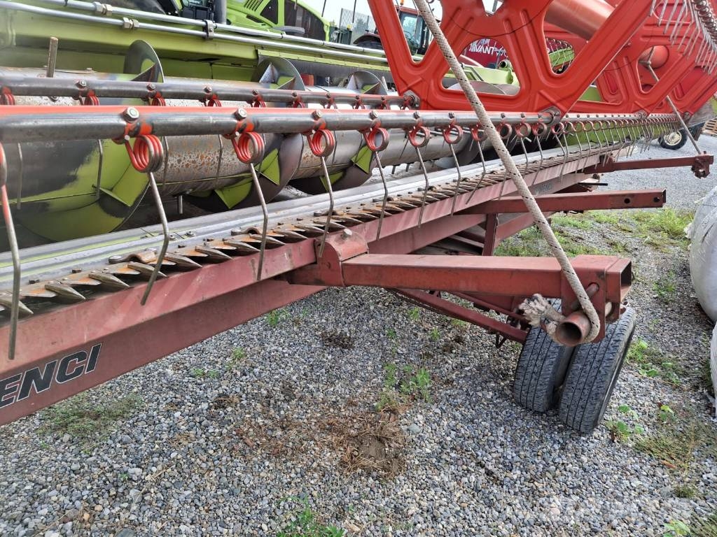 CLAAS C 540 Hoveder til mejetærskere