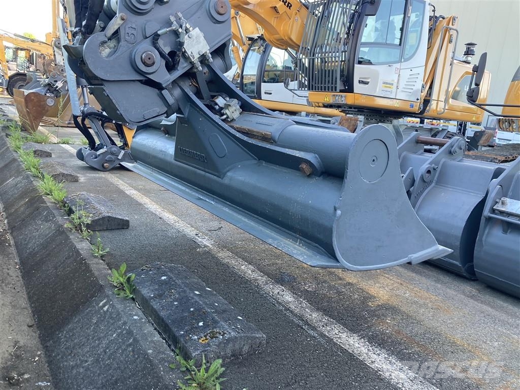 Liebherr R 914 Compact Litronic Crawler excavators