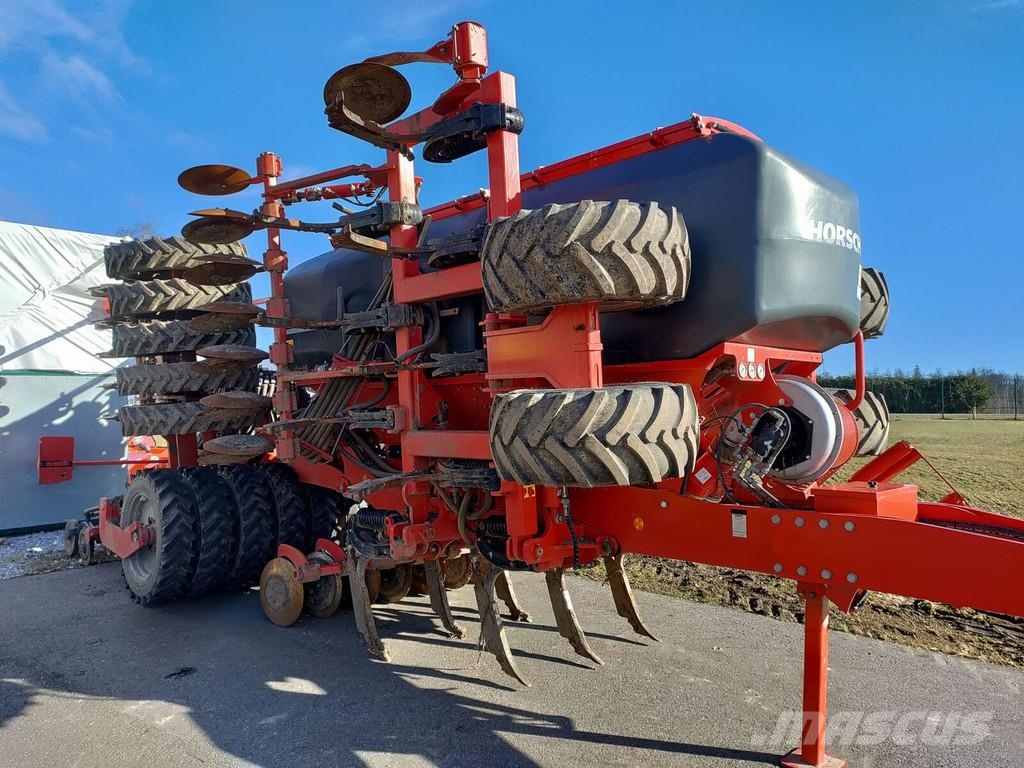 Horsch Focus 6 TD مثاقيب مدمجة