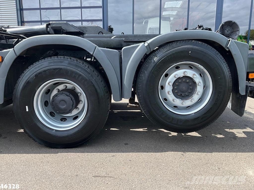 MAN TGA 28.350 6x4 Hiab 12 Tonmeter laadkraan Hook lift trucks