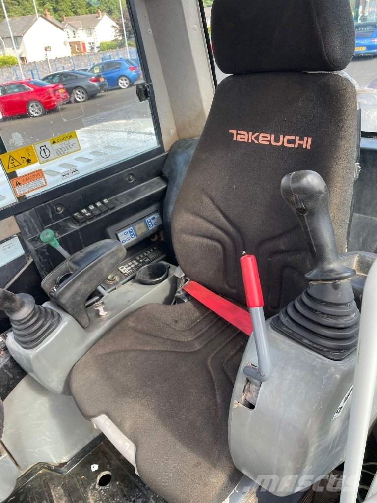 Takeuchi TB295W Lastik tekerli ekskavatörler
