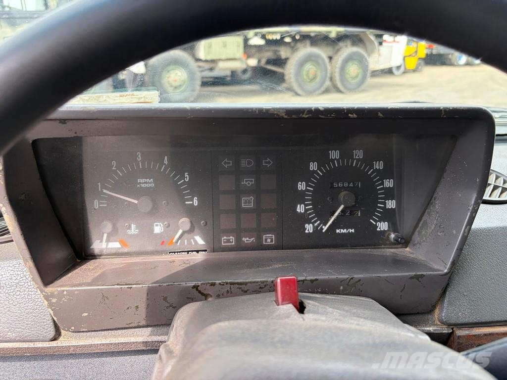 Range Rover Rover Vogue - SUV - 4x4 - Manual Gearbox - Automat Auto's