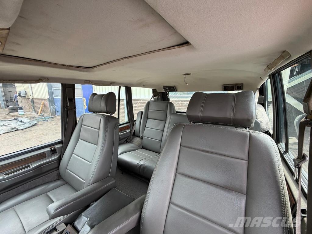 Range Rover Rover Vogue - SUV - 4x4 - Manual Gearbox - Automat Auto's