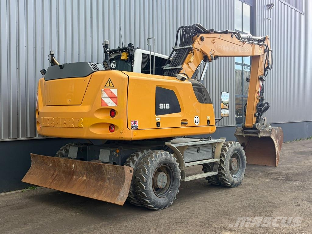 Liebherr A918 Wheeled excavators