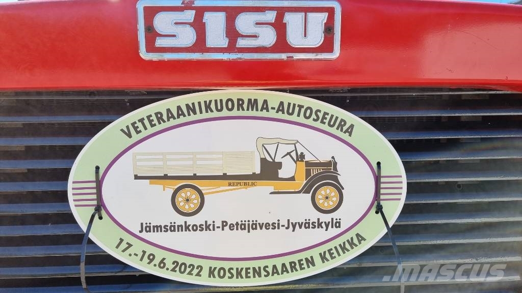 Sisu L131 CVT 4x2/4400 Bañeras basculantes usadas