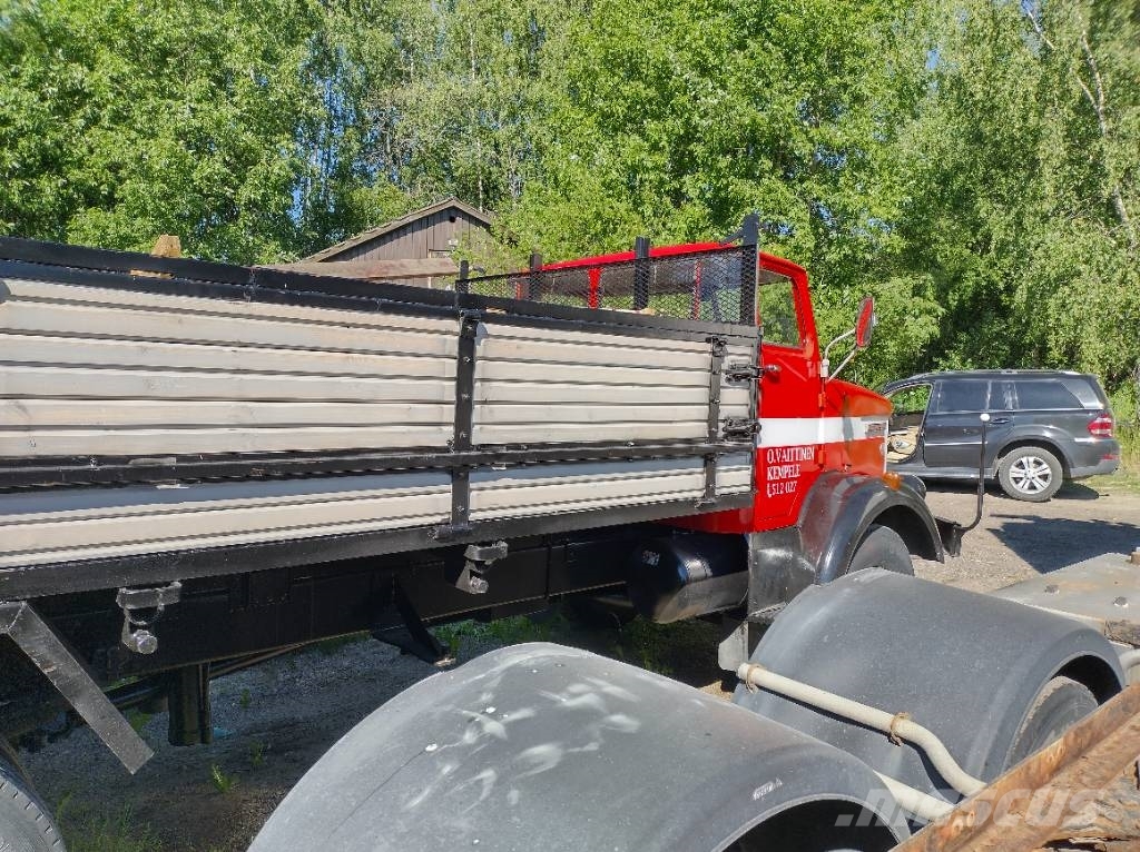 Sisu L131 CVT 4x2/4400 Bañeras basculantes usadas