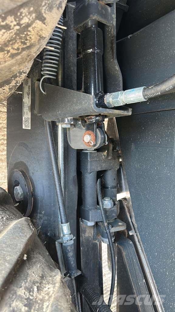 Kuhn FBP 3135 Baler-Wrapper Combination 圓型牧草打包機