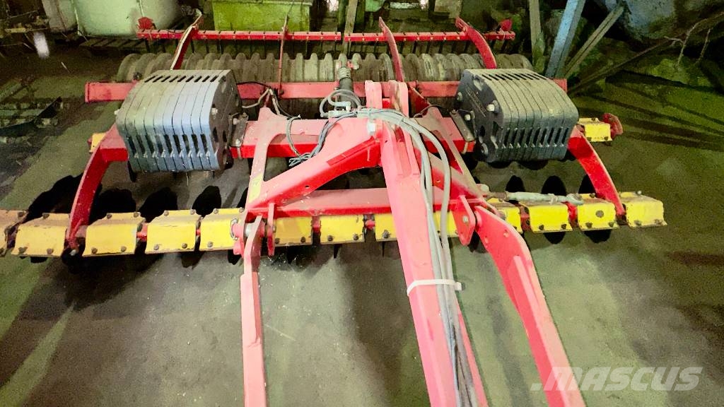 Väderstad Carrier 350 Cultivatoren