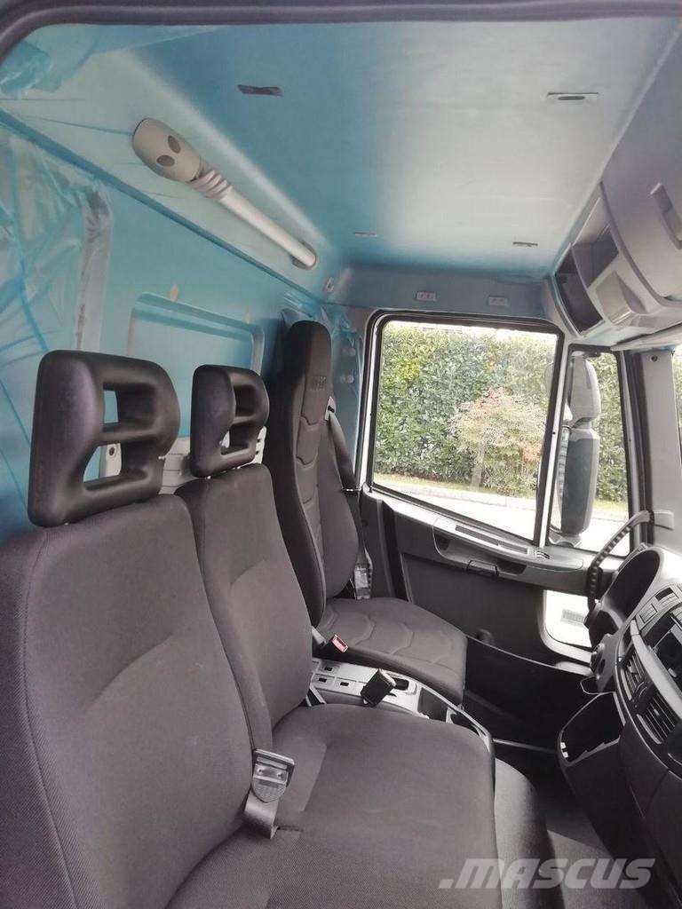 Iveco EUROCARGO EURO 6 2014 -> Cabinas e interior