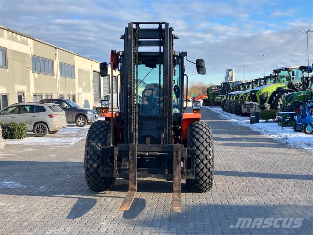 JCB 930-4 T4 ماكينات زراعية - غير ذلك