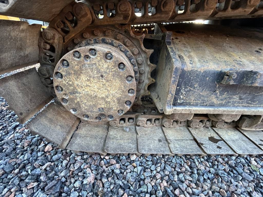 Hitachi ZX 300 LC-6 Kāpurķēžu ekskavatori