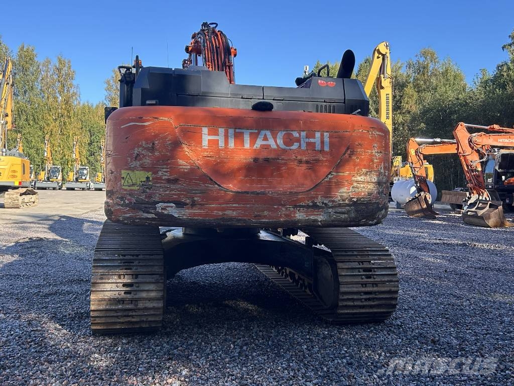 Hitachi ZX 300 LC-6 Kāpurķēžu ekskavatori