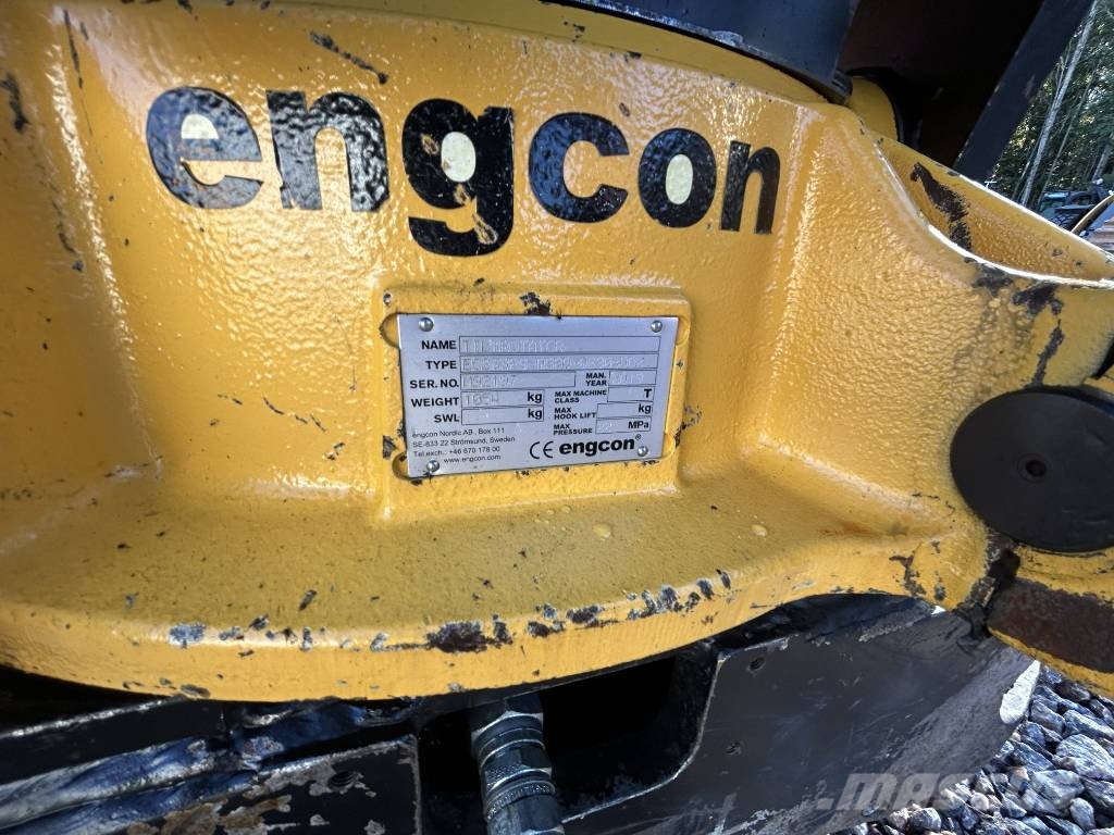 Hitachi ZX 300 LC-6 Kāpurķēžu ekskavatori