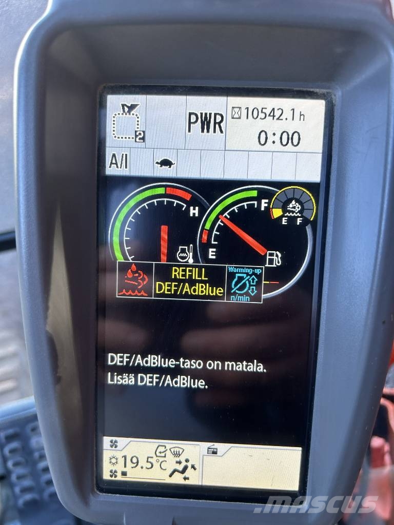 Hitachi ZX 300 LC-6 Kāpurķēžu ekskavatori