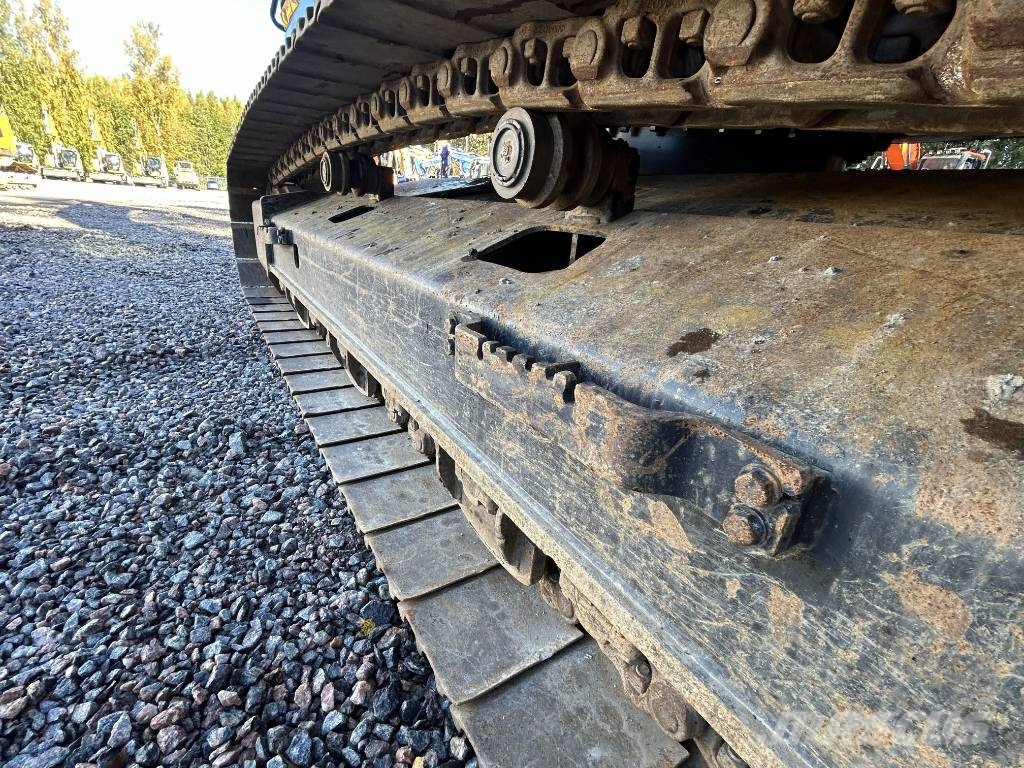 Hitachi ZX 300 LC-6 Kāpurķēžu ekskavatori