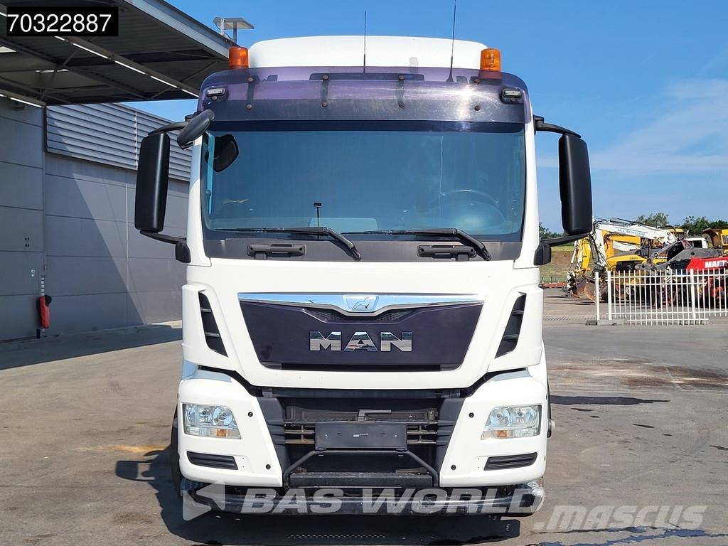 MAN TGS 26.440 6X4 HIAB 477 EP-5 HIDUO Crane Retarder Camiones de cama baja