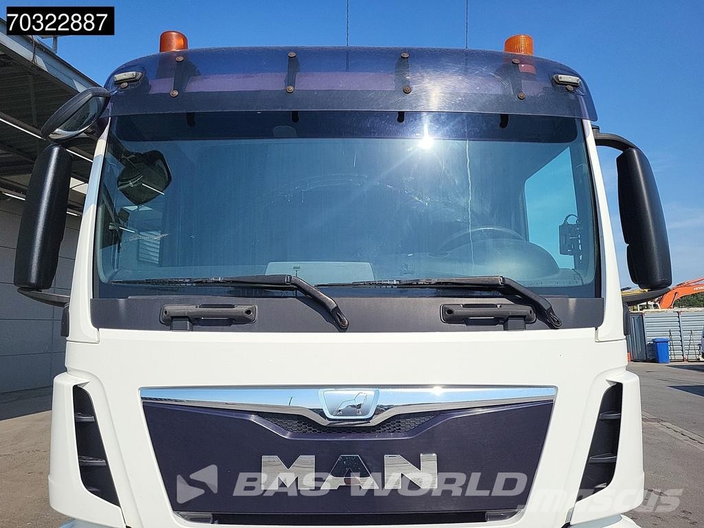 MAN TGS 26.440 6X4 HIAB 477 EP-5 HIDUO Crane Retarder Camiones de cama baja