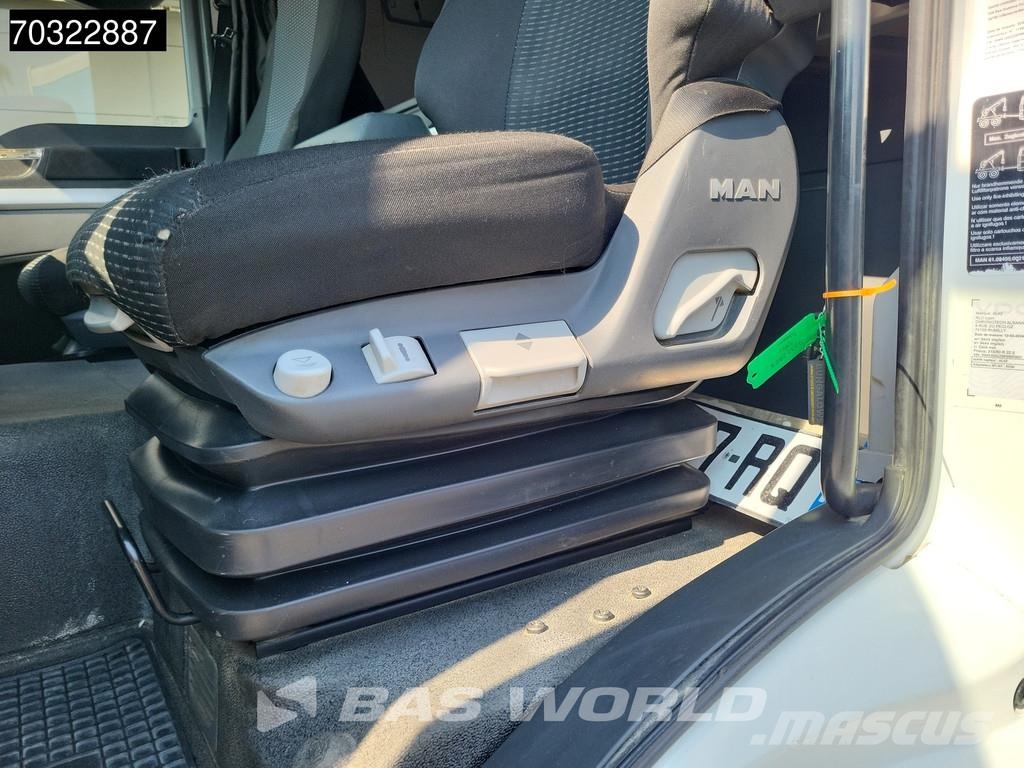 MAN TGS 26.440 6X4 HIAB 477 EP-5 HIDUO Crane Retarder Camiones de cama baja