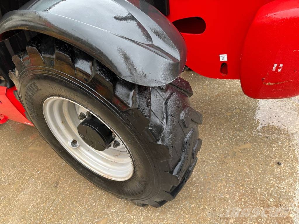 Manitou MT1840 مناولات متداخلة